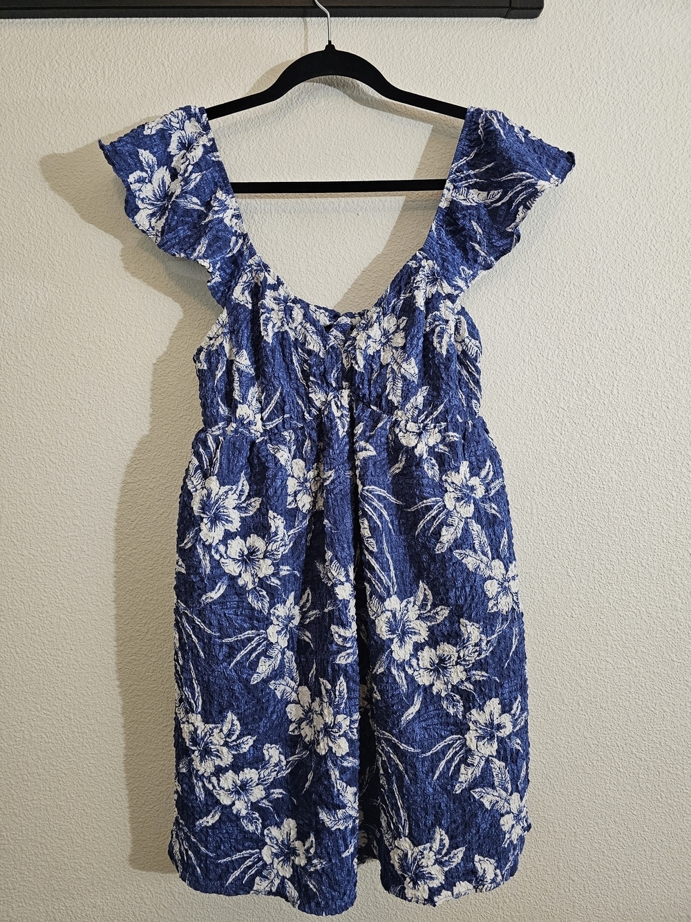 American Eagle Outfitters Blue and White Floral Maxi Dress